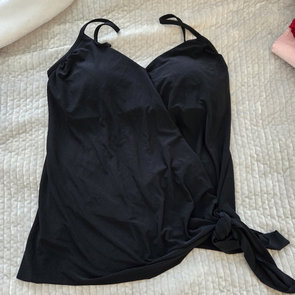 Black tankini